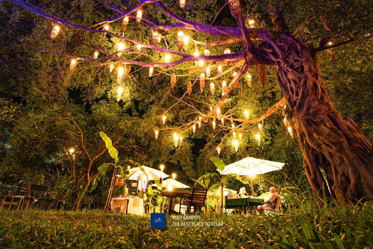 Devi Kampot Resort At Phum Kampot Exterior photo