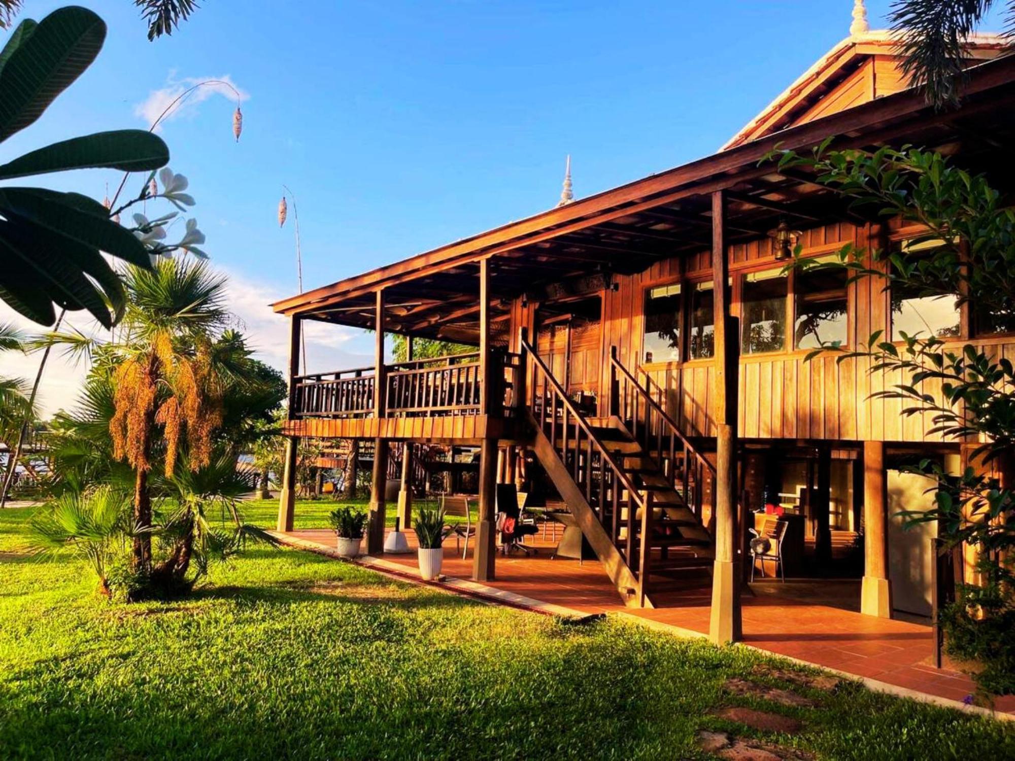 Devi Kampot Resort At Phum Kampot Exterior photo