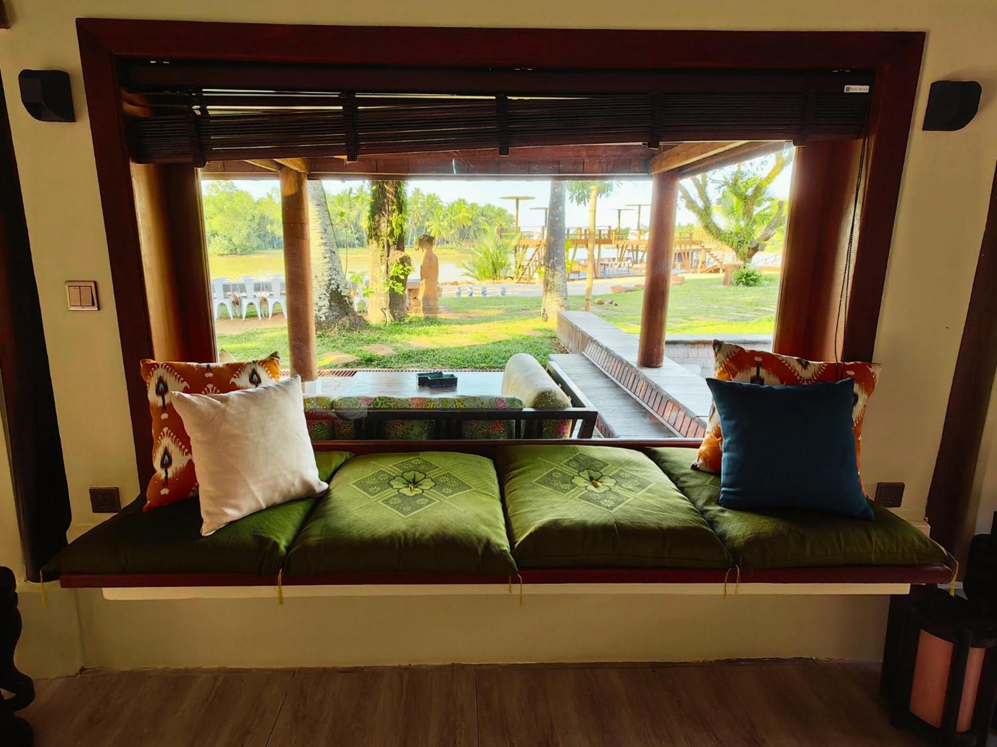 Devi Kampot Resort At Phum Kampot Exterior photo