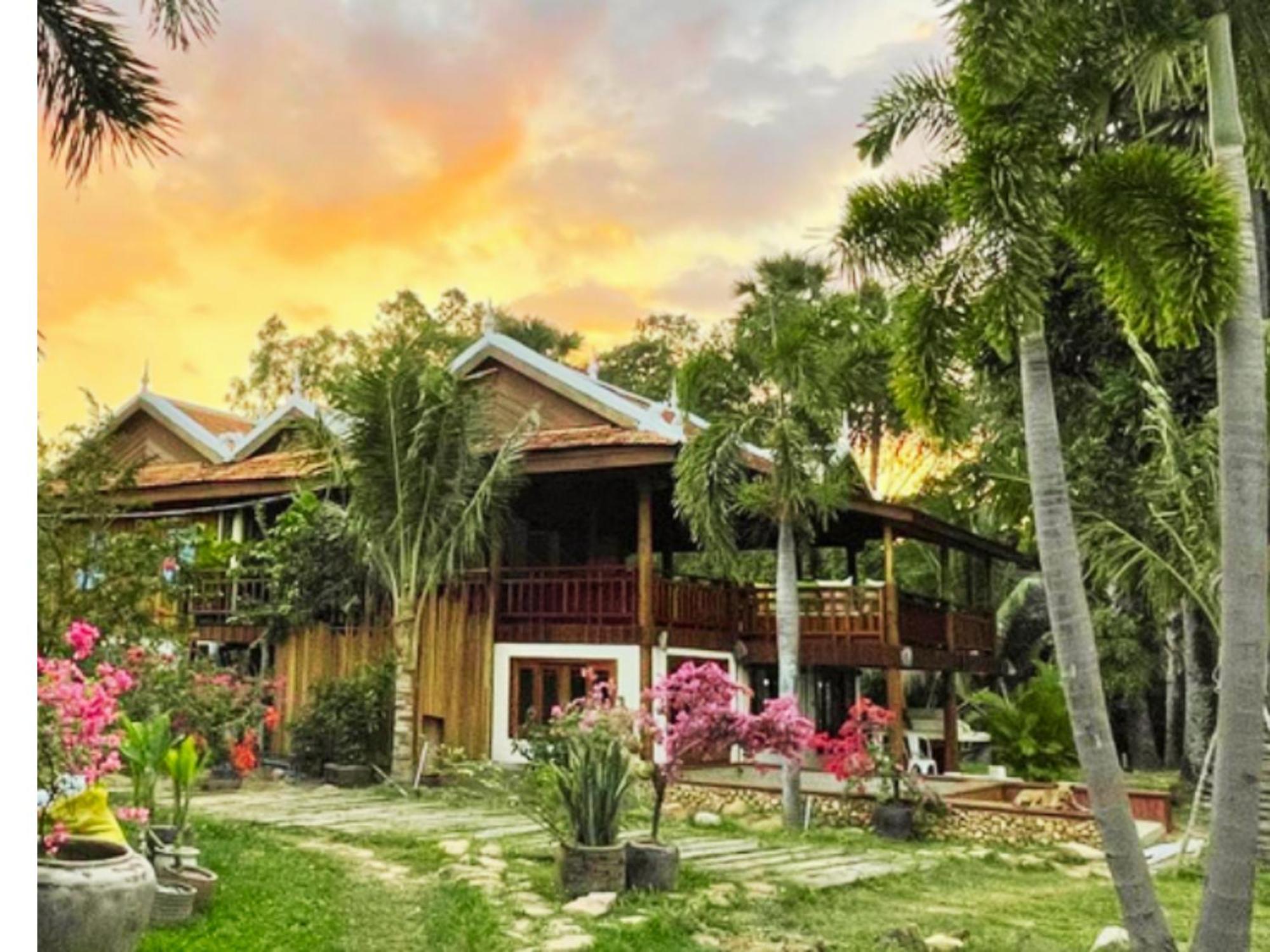 Devi Kampot Resort At Phum Kampot Exterior photo